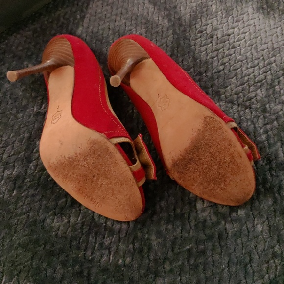 Shoes - Picture 2 of 2